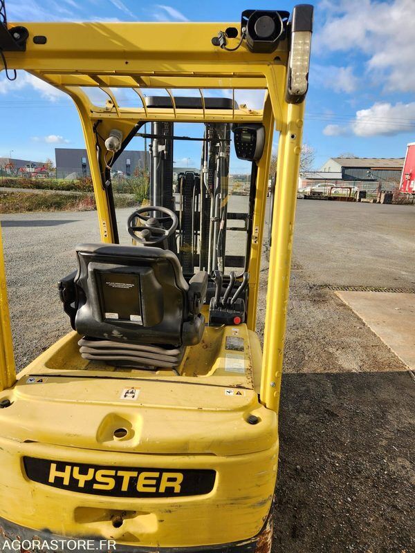 Hyster J1.8XNT three-wheel forklift - Machineryline