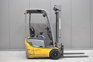Jungheinrich EFG 110 three-wheel forklift