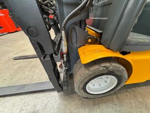 Купить погрузчик вилочный трехколесный Jungheinrich EFG218 - Изображение 12 | Machineryline LV Погрузчик вилочный трехколесный Jungheinrich EFG218 | Изображение 12 - Machineryline