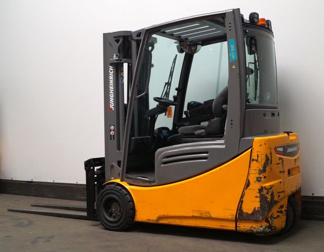 Jungheinrich EFG220 three-wheel forklift - Machineryline