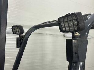 Купить погрузчик вилочный трехколесный OM EU 3/15 - Изображение 12 | Machineryline TM Погрузчик вилочный трехколесный OM EU 3/15 | Изображение 12 - Machineryline