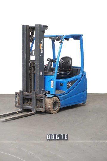Wózek widłowy trójkołowy Still RX 20-20 L - Machineryline
