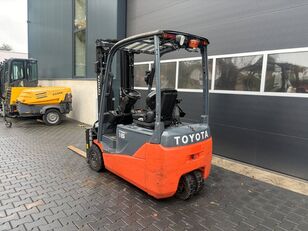 ذات ثلاث عجلات رافعة شوكي Toyota 8FBE16T