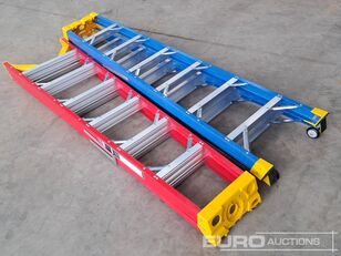 &eacute;chelle de l'entrep&ocirc;t 7' Step Ladder (2 of) neuf