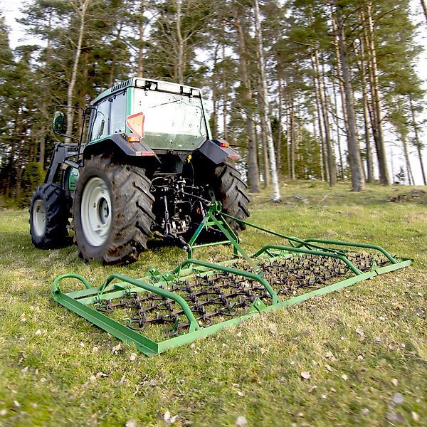 régénérateur de prairie MD Kellfri Wiesenschleppe / Wiesenegge neuf