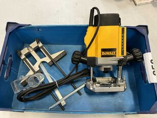 DeWalt DW615 meetgereedschap