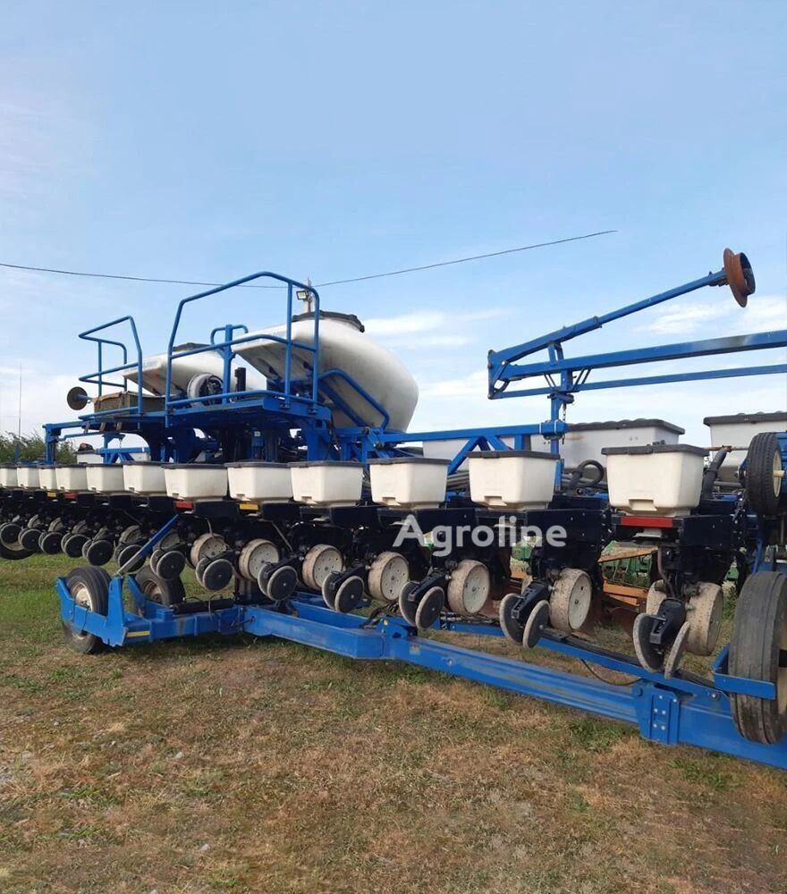 Kinze 3600 ASD, b/v mechanical precision seed drill - Agroline