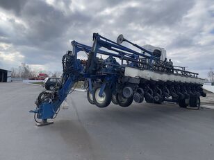 Kinze 3700 mechanical precision seed drill