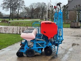 Amazone PNU + 6 rij Maiszaaimachine Maiszaaier schijven kunstmest mekanisk såmaskine til salg - Billede 10 | Agroline DK Ny Amazone PNU + 6 rij Maiszaaimachine Maiszaaier schijven kunstmest mekanisk såmaskine | Billede 10 - Agroline