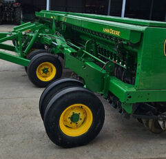John Deere 455 mechanical seed drill