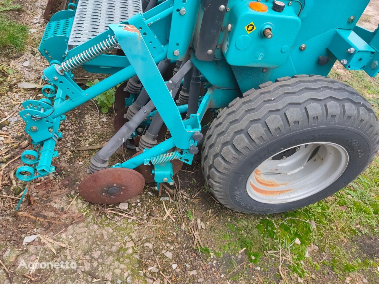 Sulky mechanical seed drill