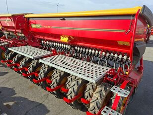 semoir mécanique Väderstad Rapid RD 400