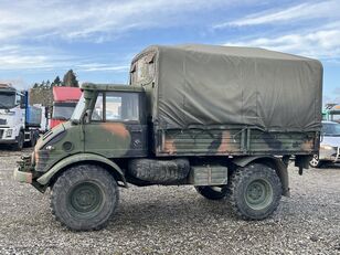 camion militaire Mercedes-Benz Unimog 416