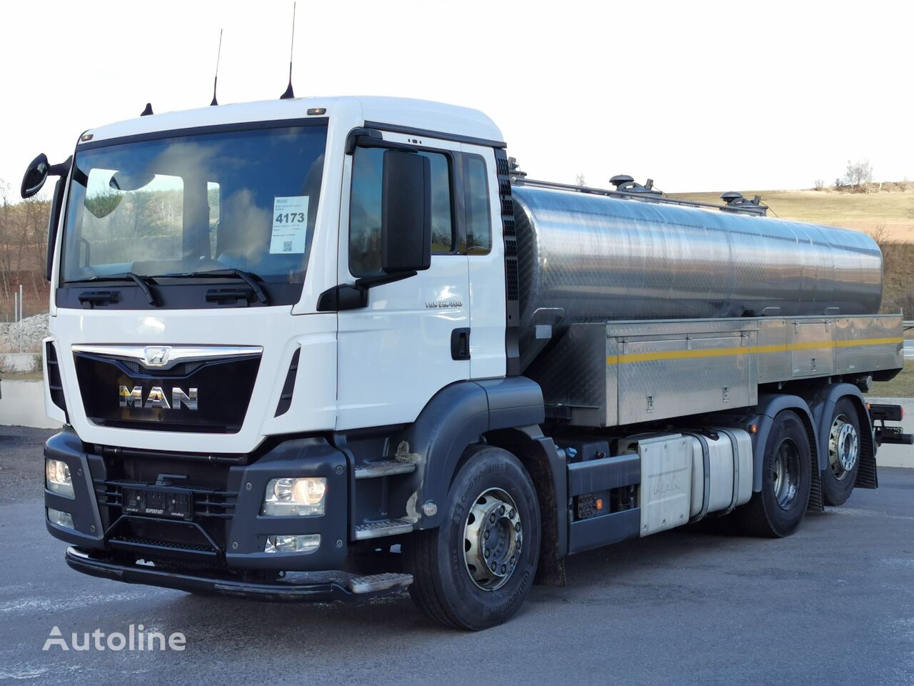 MAN TGS 26.400 milk tanker