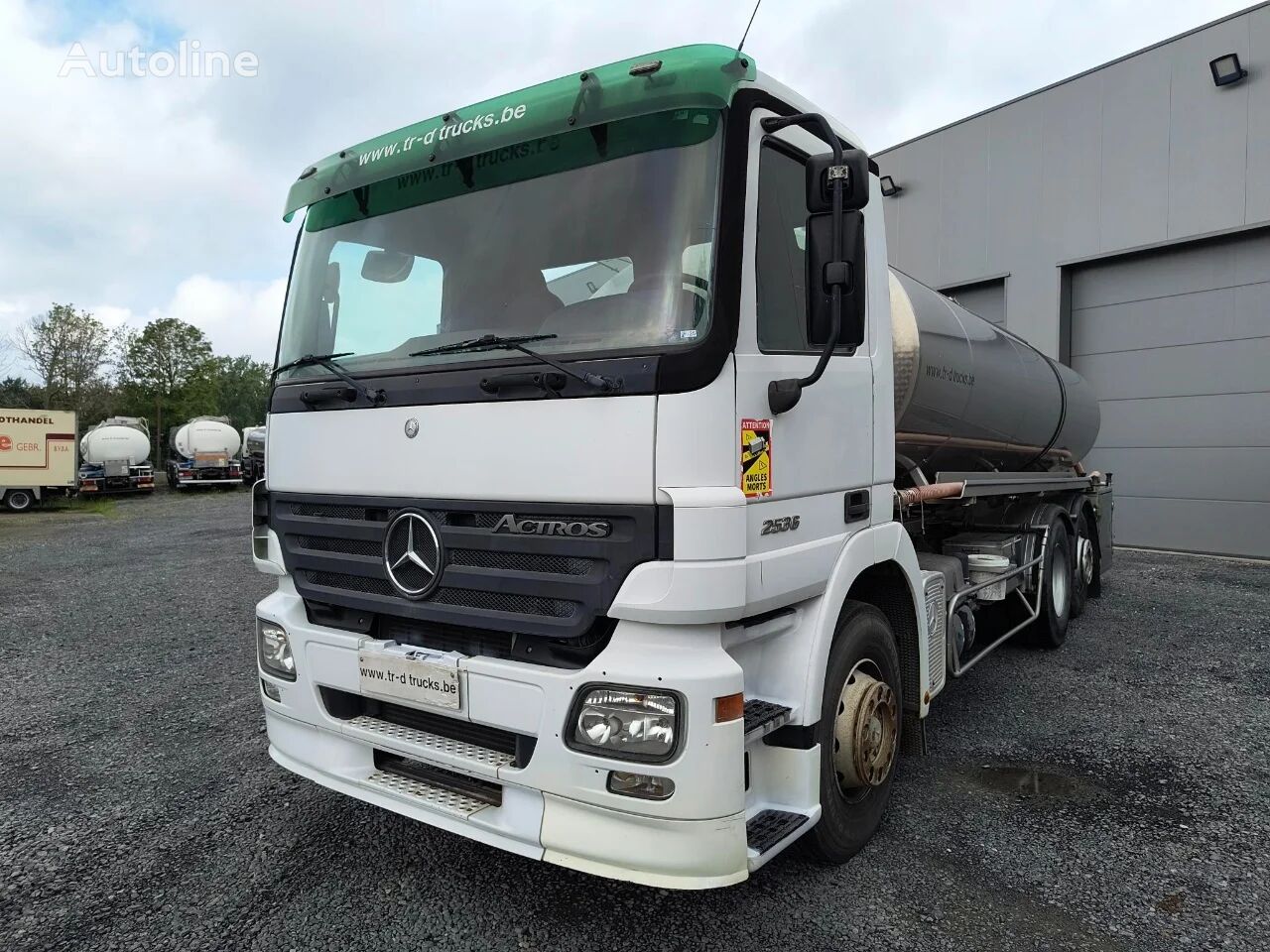 camião de transporte de leite Mercedes-Benz Actros 2536 6X2 - TANK 15500L - INSULATED STAINLESS STEEL/INOX