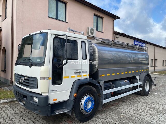 شاحنة نقل الألبان Volvo FL 220 - Autoline