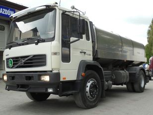 شاحنة نقل الألبان Volvo FL 220 FL6