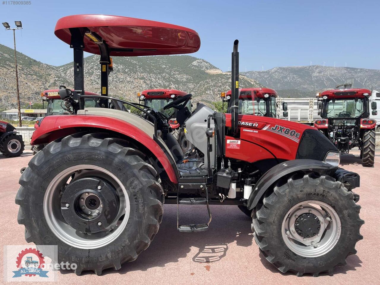 mini traktorius Case IH JX 80 E