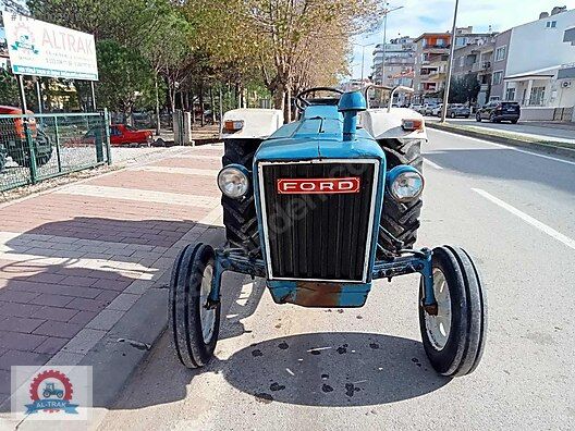 міні-трактор Ford 3000