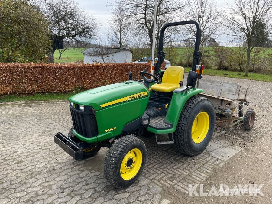 John Deere 3036E mini tractor