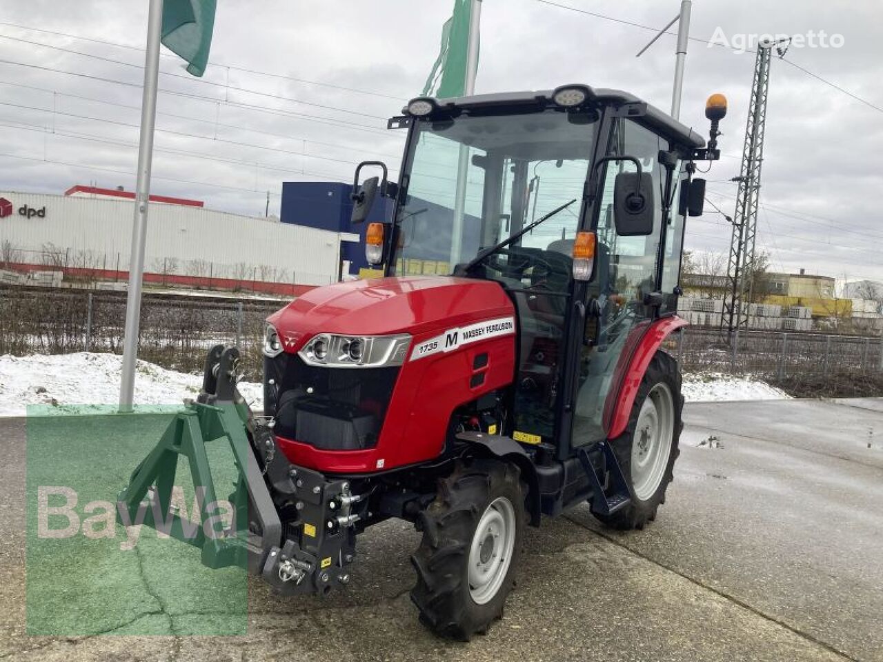 Massey Ferguson MF 1735M HC mini tractor