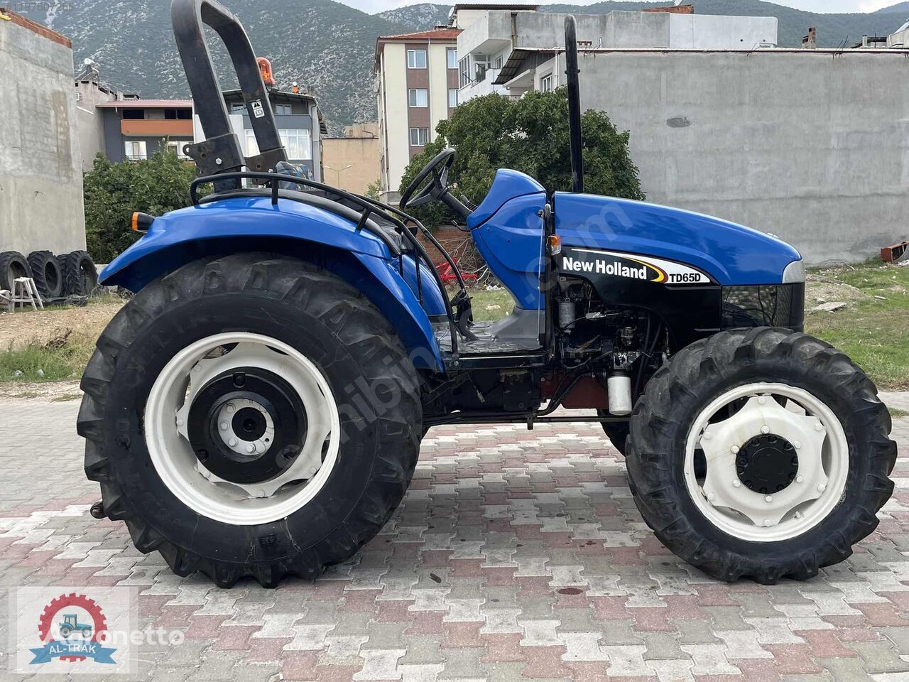 mini-tracteur New Holland TD 65