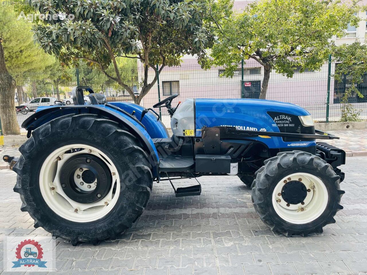 New Holland TD 75 mini traktor