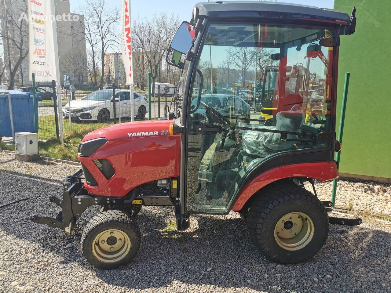 malotraktor Yanmar SA221