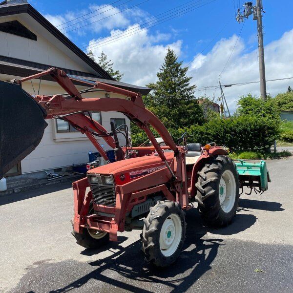 mini-tracteur Yanmar TRACTOR(Yanmar)