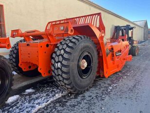 Agrot&eacute;cnica TH61 articulated dump truck