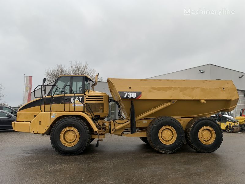 шарнирный самосвал Caterpillar 730