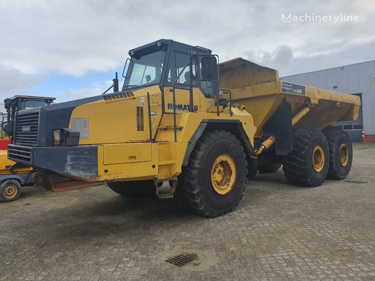 Komatsu HM400-2 volquete articulado