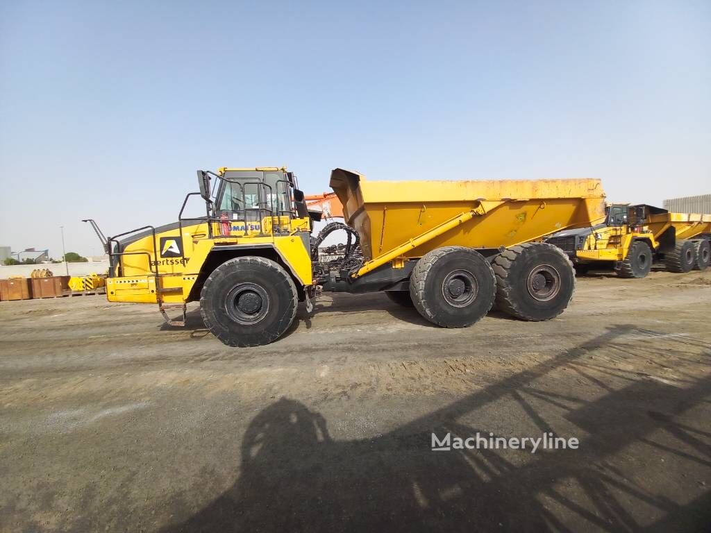 Komatsu HM400-3R (4 units available for sale in Abu Dhabi) csuklós dömper - Machineryline
