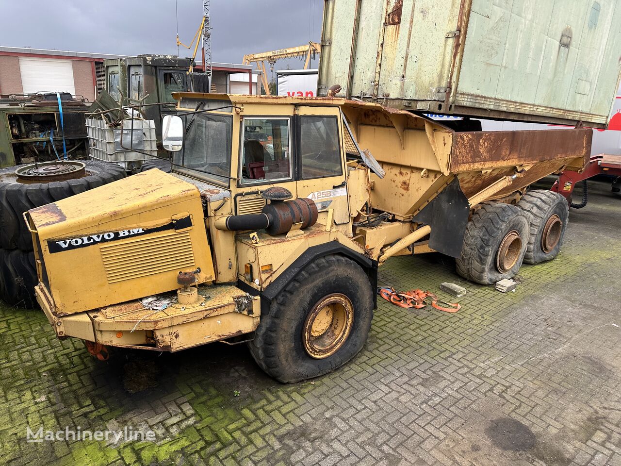 Volvo A25B articulated dump truck