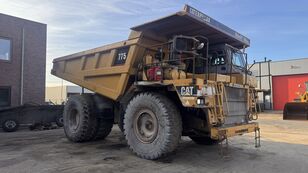 карьерный самосвал Caterpillar 775D