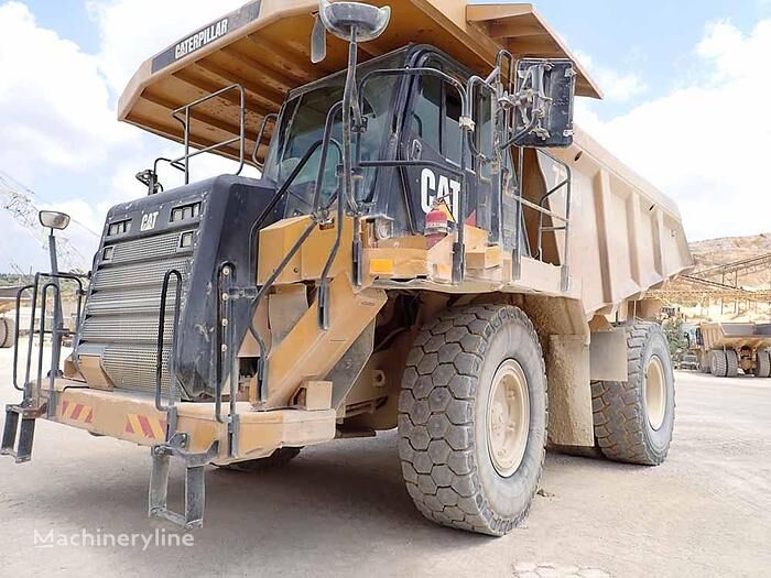 ригидни дампери Caterpillar 775G