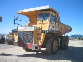 Dresser 140M haul truck