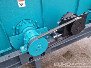 Купить горизонтальную ударную дробилку Powerscreen 10 x 5 Double Deck Screen Box - Изображение 10 | Machineryline GE Горизонтальная ударная дробилка Powerscreen 10 x 5 Double Deck Screen Box | Изображение 10 - Machineryline