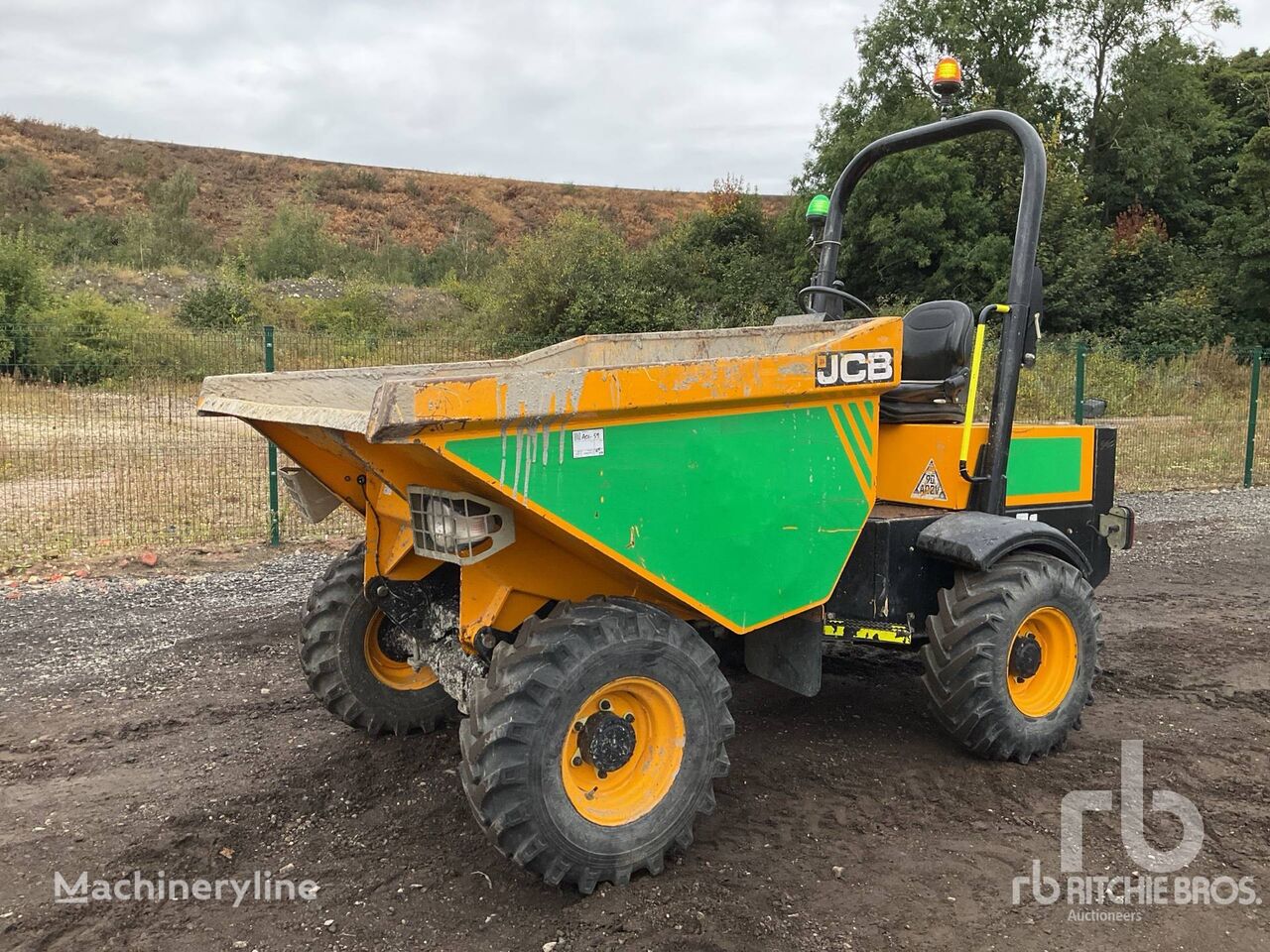 JCB 3TFT 3 ton 4x4 mini dumper