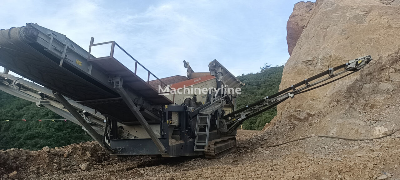 Metso LOKOTRACK ST2.8 VIBRATING SCREEN mobile crushing plant