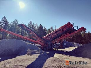 Sandvik QA451 planta trituradora móvil