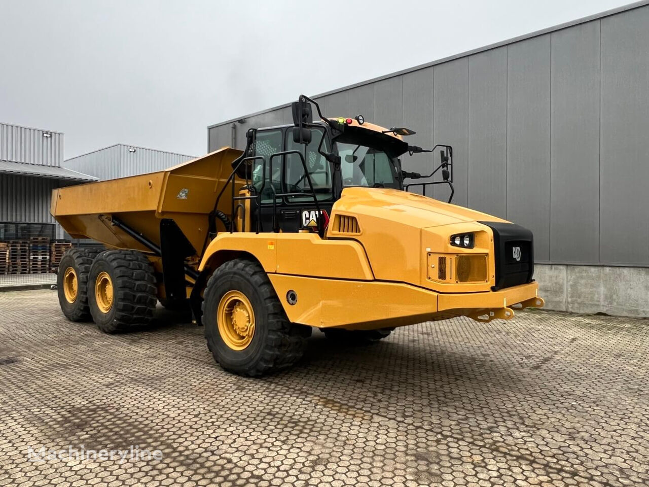 гусеничный самосвал Caterpillar 730