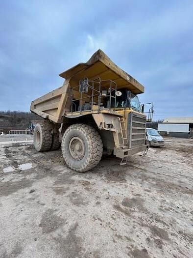 Komatsu HD605-7 tracked dumper for sale | Machineryline IE Komatsu HD605-7 tracked dumper - Machineryline