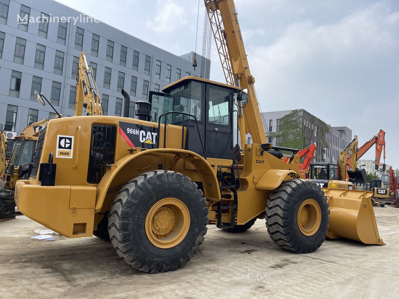 máy xúc khai mỏ Caterpillar 966H