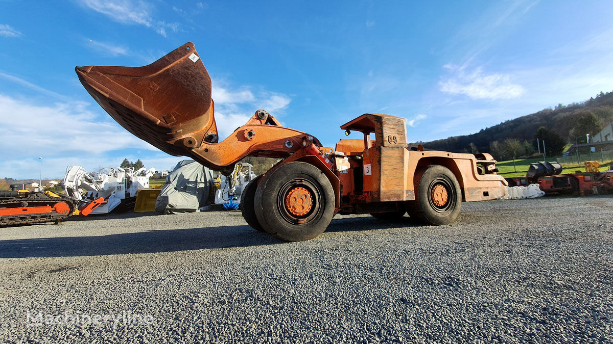 Toro 006 underground mining loader