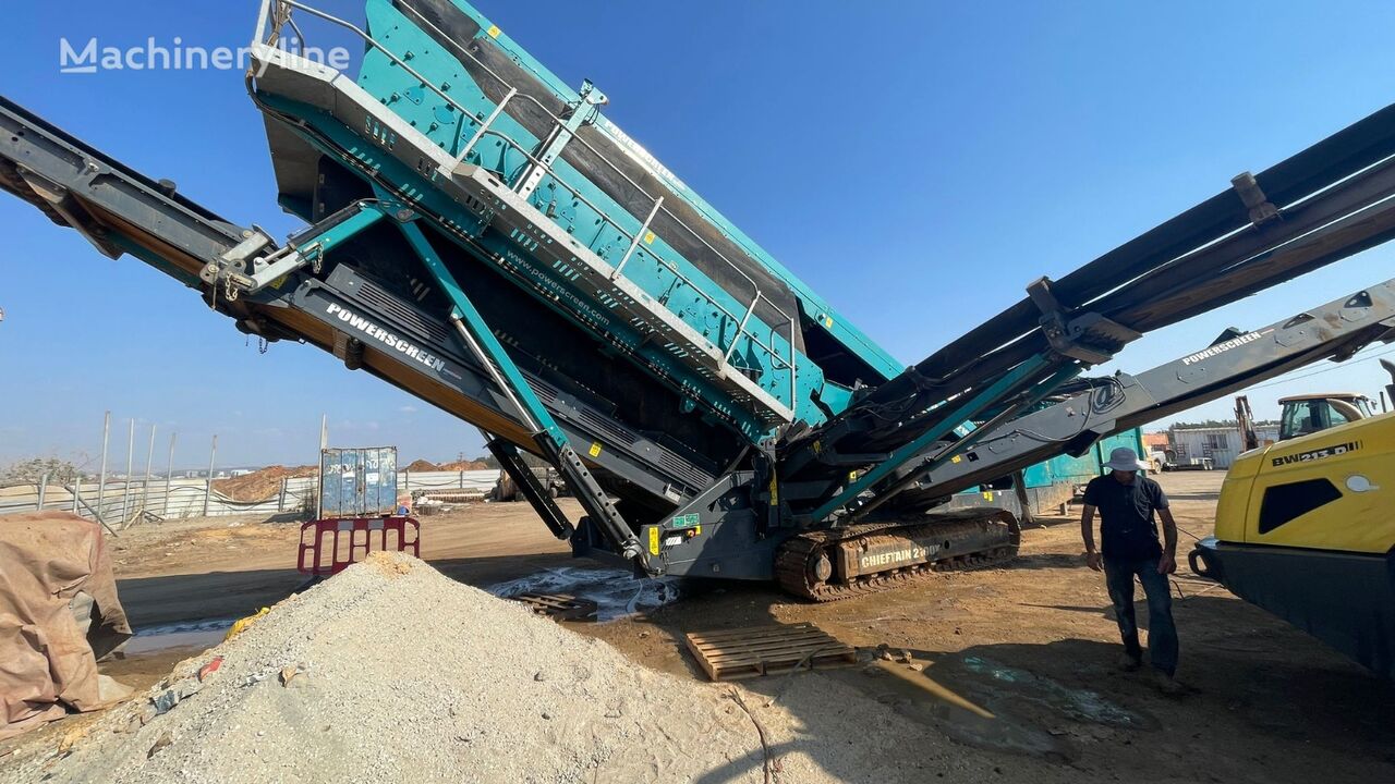 آلة الغربلة الهزازة Powerscreen Chieftain 2100x