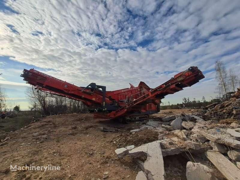 Terex FINLAY 873 vibrating screen