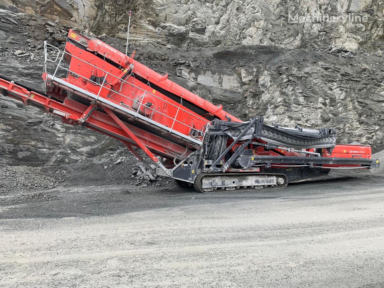 Terex-Finlay 694+ vibrating screen