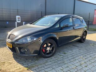 минивэн SEAT Leon