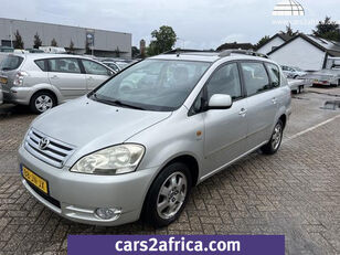 monovolume Toyota Avensis Verso 2.0i Linea Sol 6p